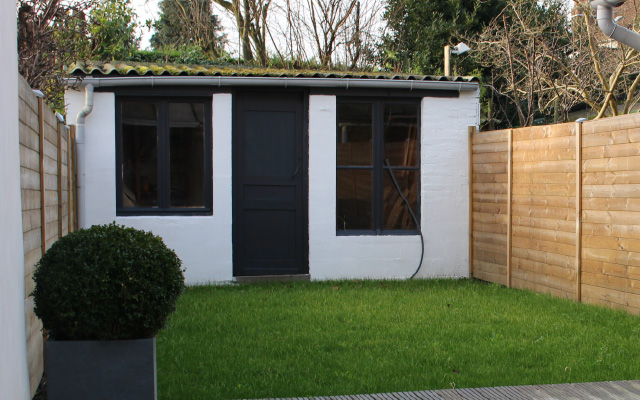 Palissade bois à lames encastrées et réalisation d'une pelouse - Croix