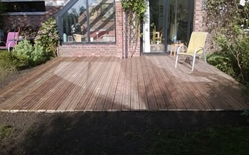 Terrasse en Pin – Villeneuve d'Ascq